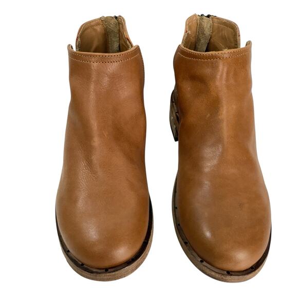 Time and Tru Shoes - Boots